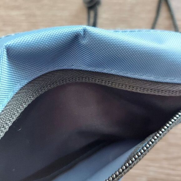 MoDA Travel Neck Pouch Passport Holder - Picture 6 of 7